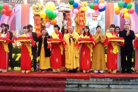 Inauguration de Ba Vang, la pagode située en montagne ayant le plus grand hall d’entrée du Vietnam 